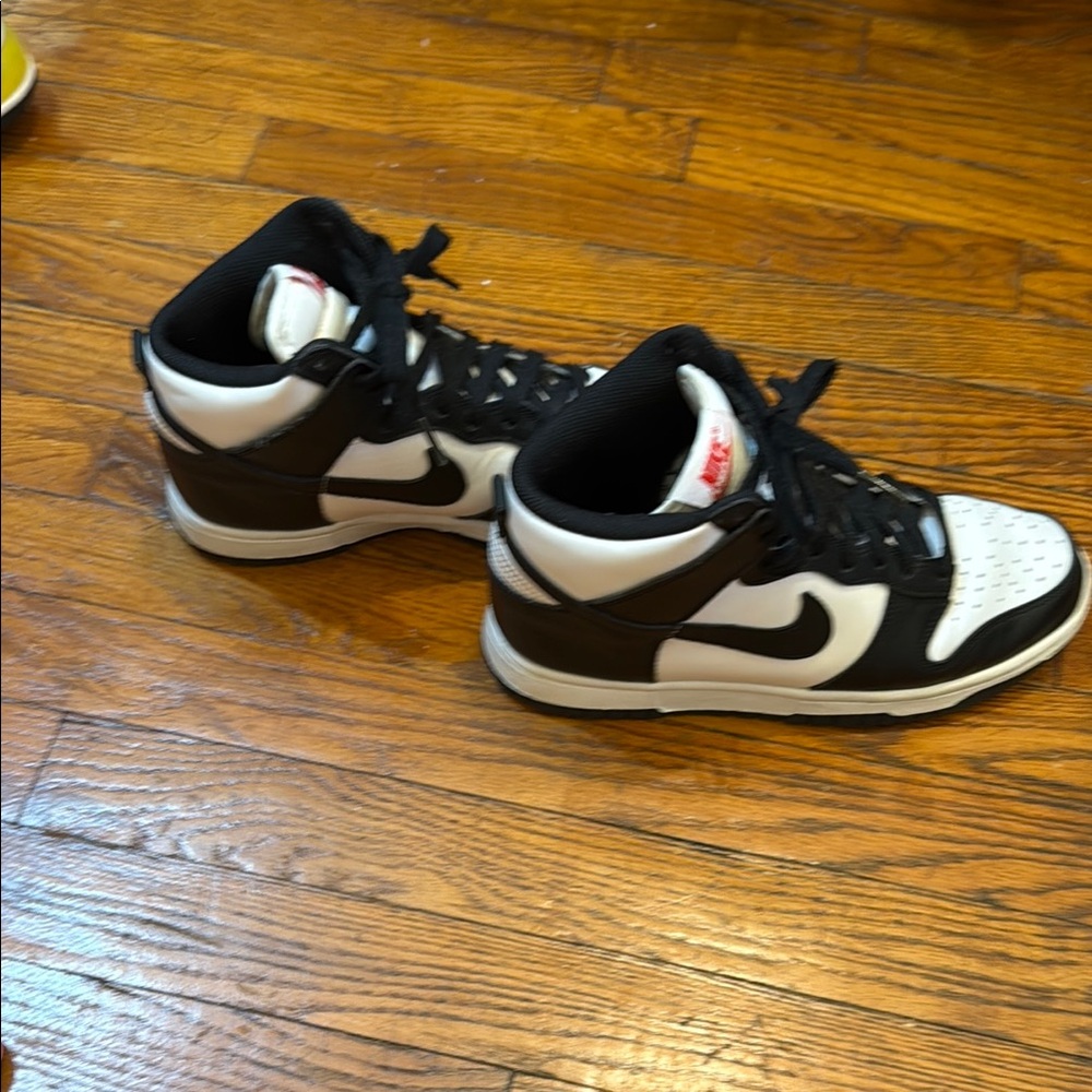 Nike Panda Dunks - image 2